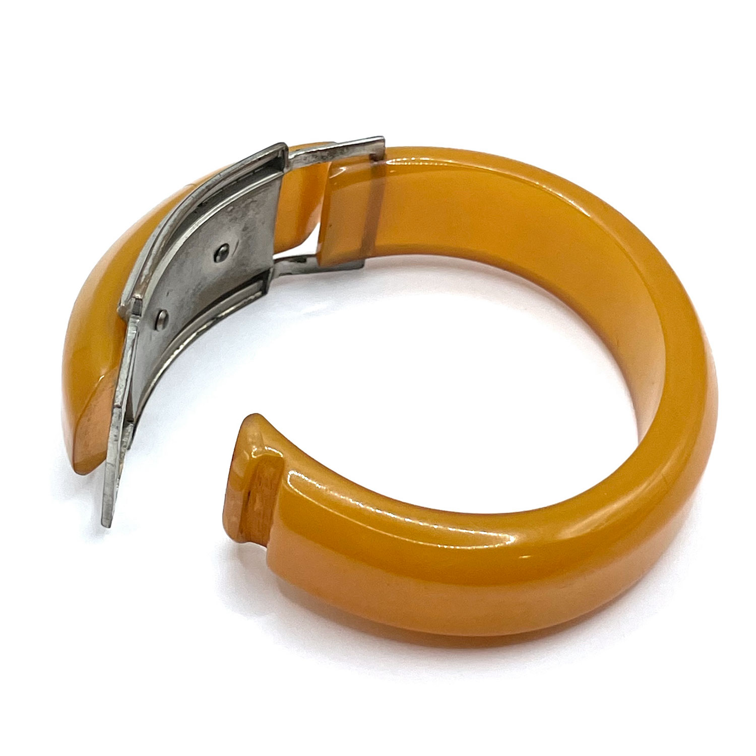 Art Deco bakelite bangle