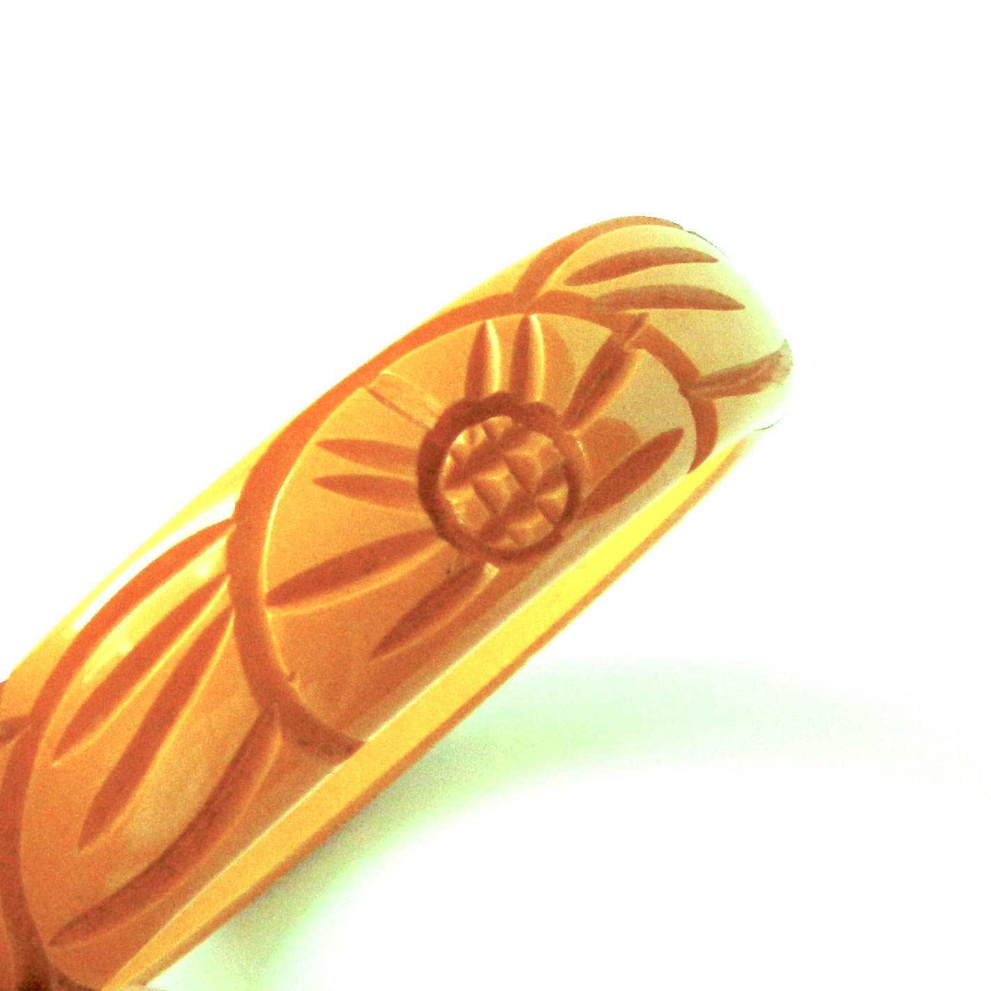 Art Deco bakelite bangle