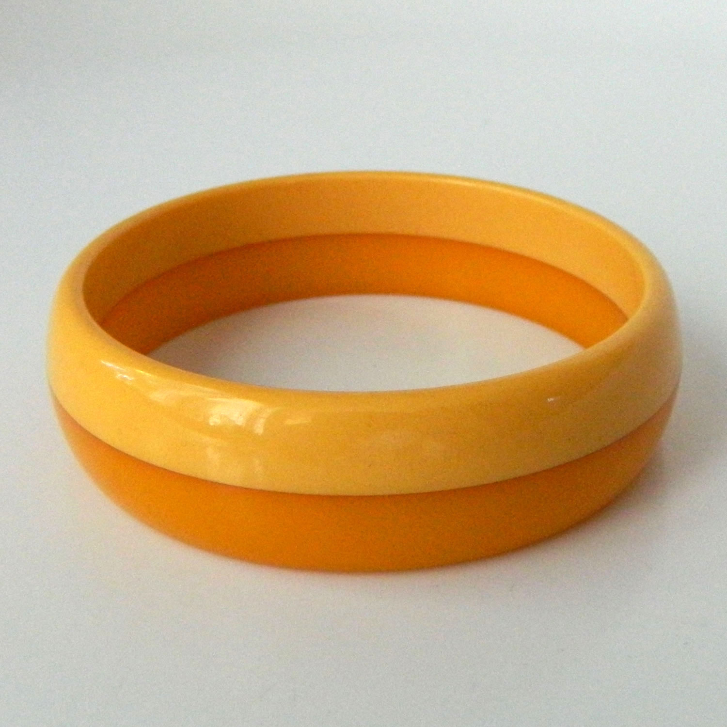 Two tone bakelite bangle