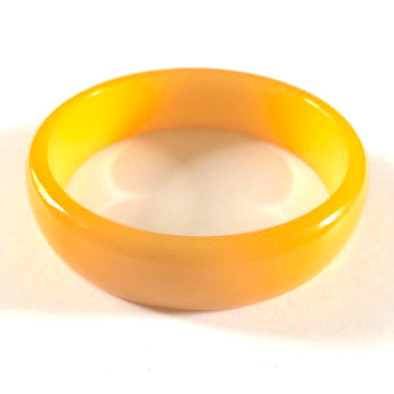 bakelite bangle bracelet