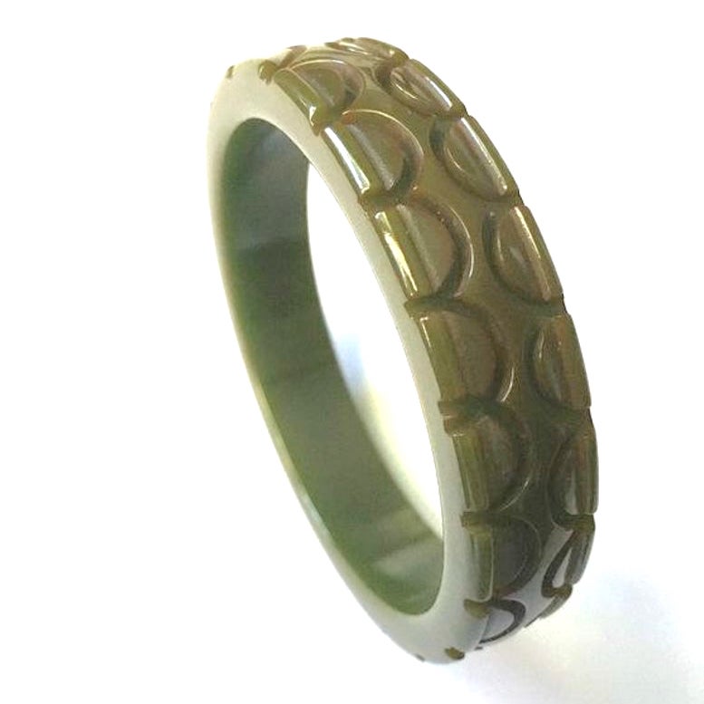 bakelite bangle bracelet