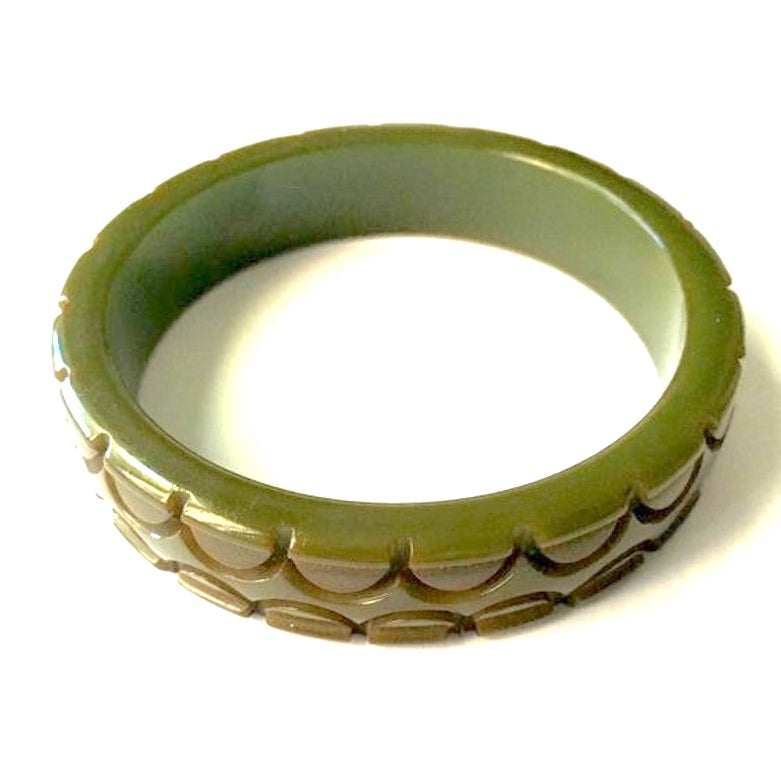 bakelite bangle bracelet