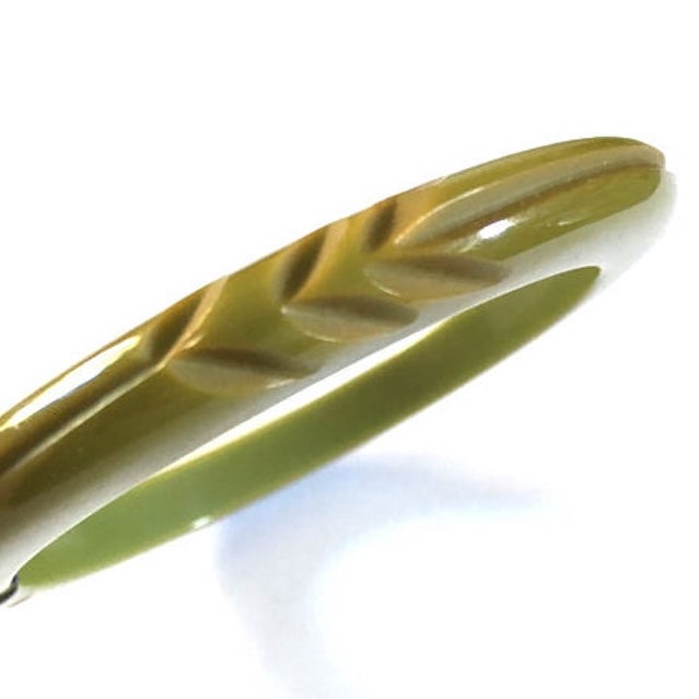 bakelite bangle bracelet