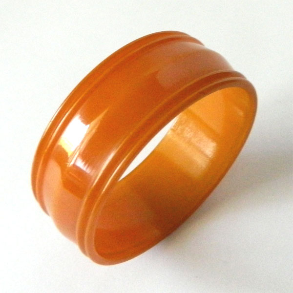 Art Deco bakelite bracelet