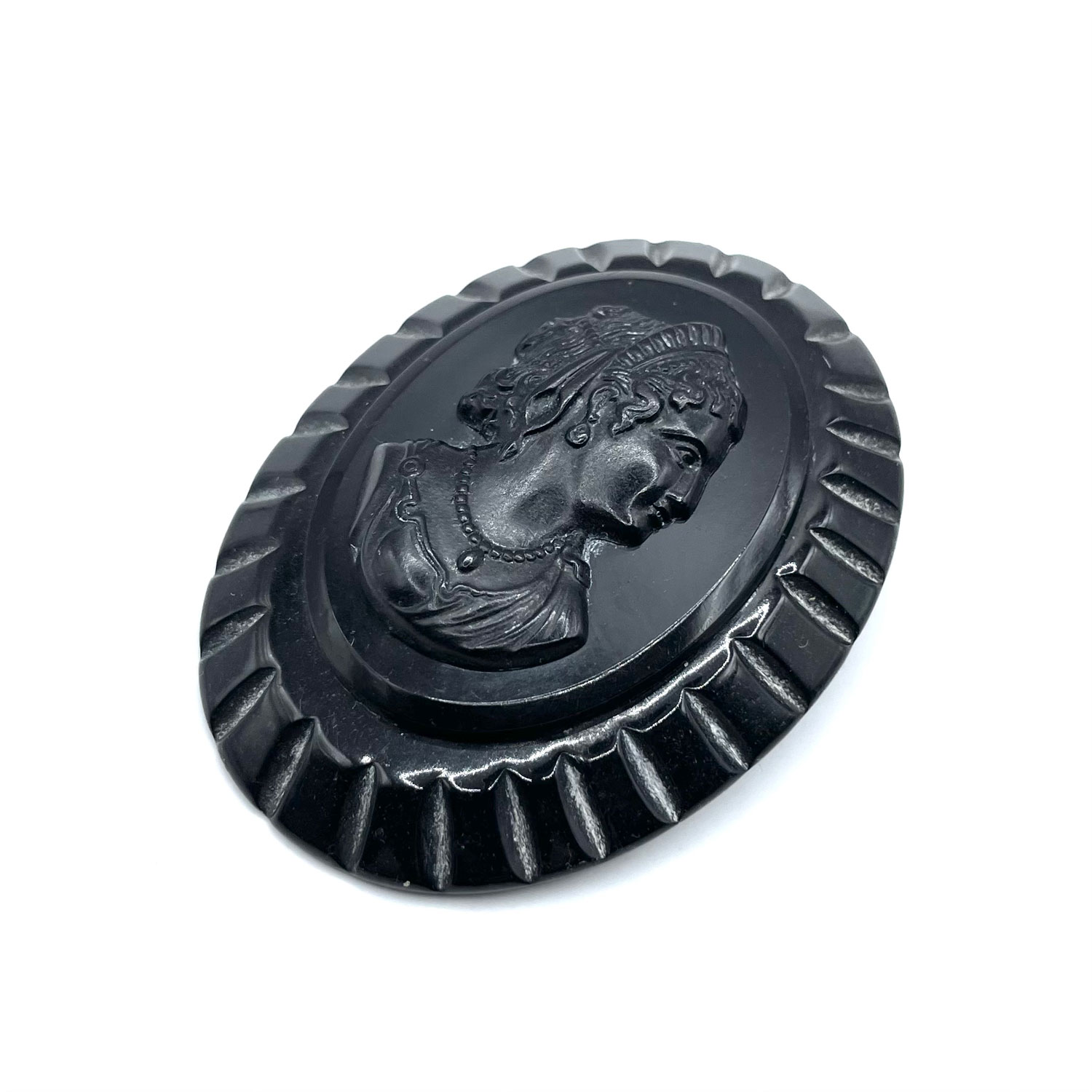 1940s lucite and bakelite cameo brooch