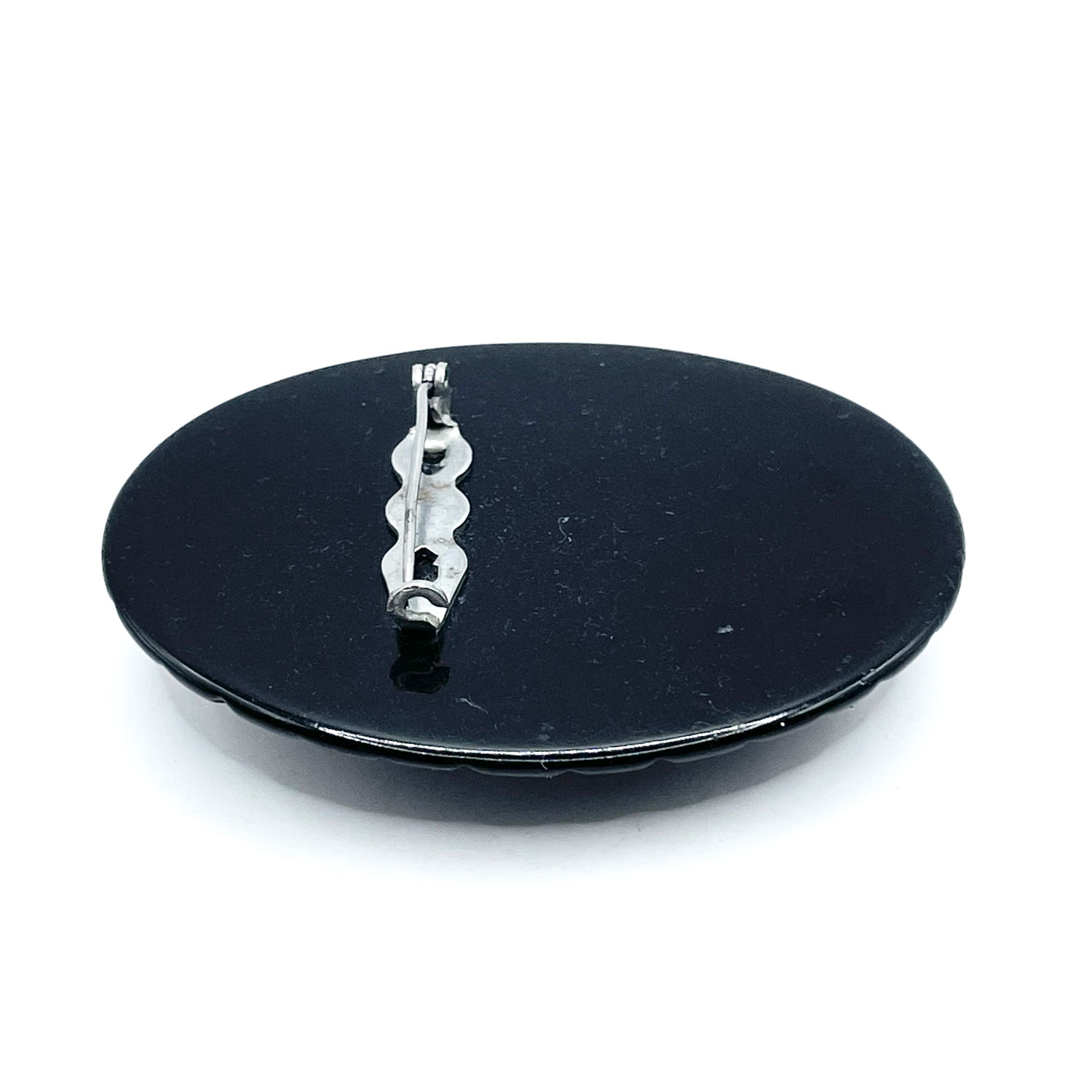 1940s lucite and bakelite cameo brooch