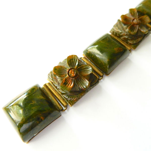 Bakelite link bracelet