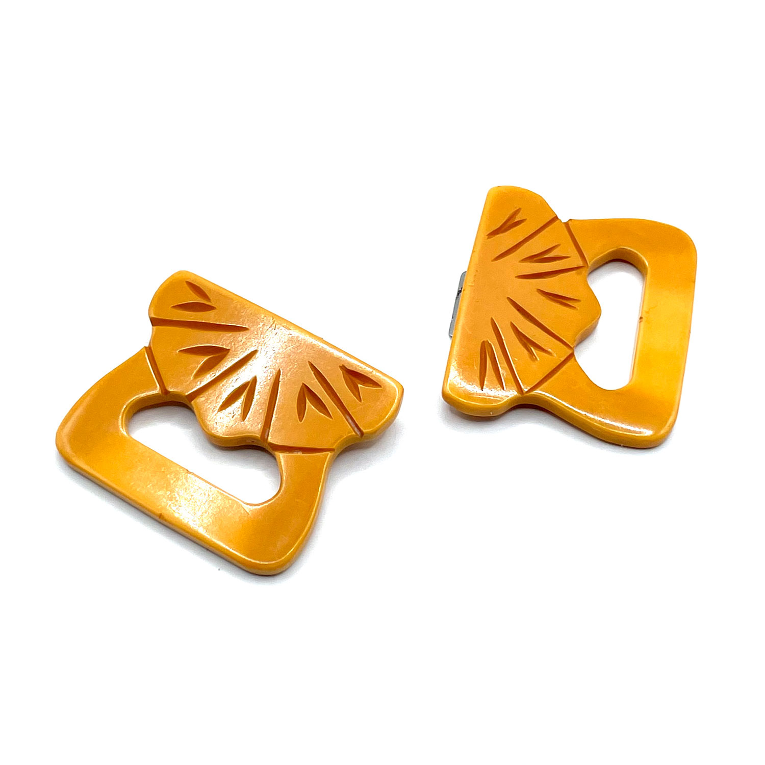 1930s carved bakelite belt buckle