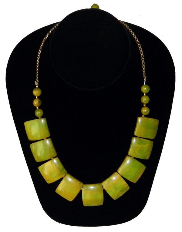 Vintage bakelite necklace