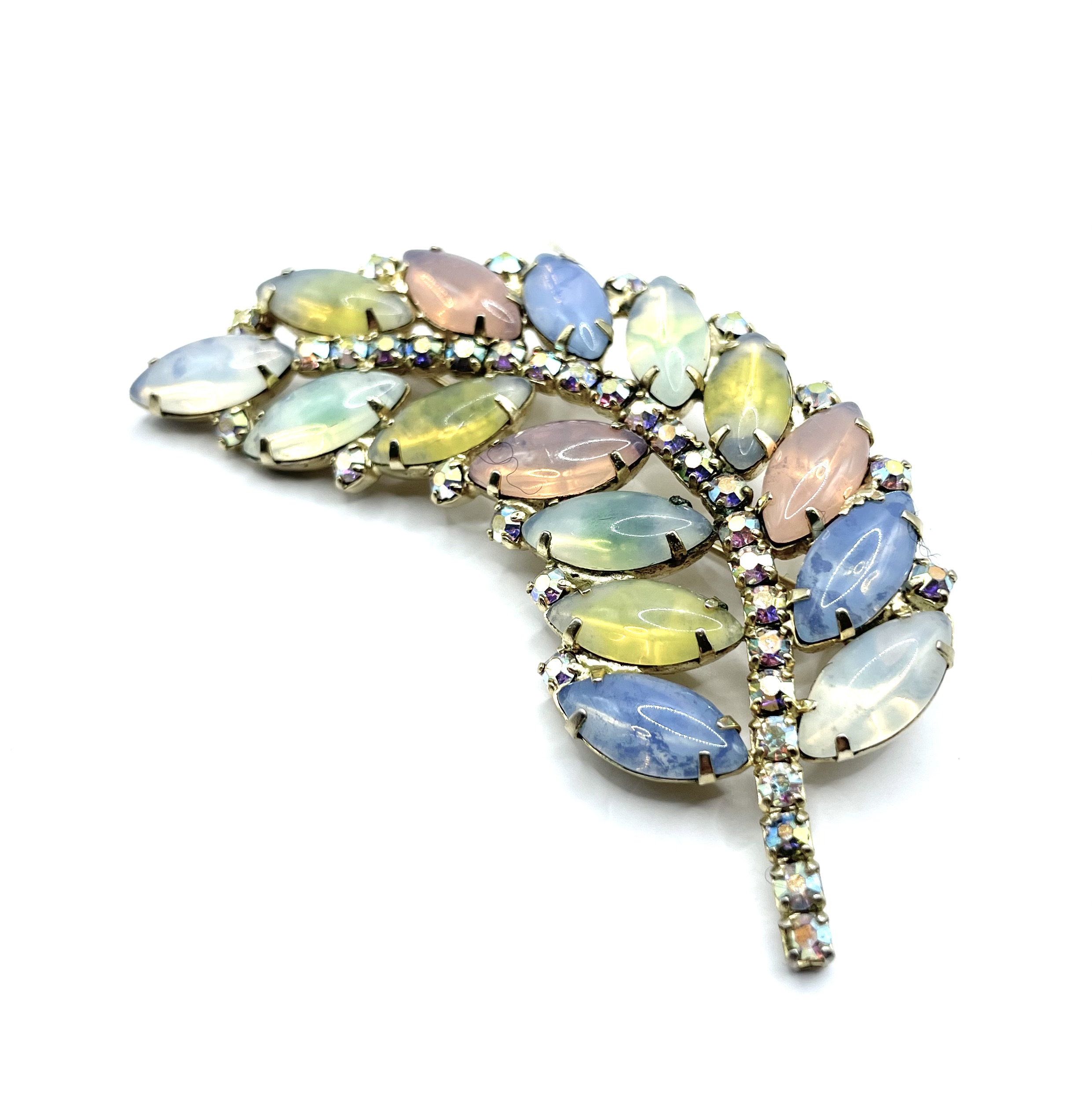 1950s rhinestone leaf brooch
