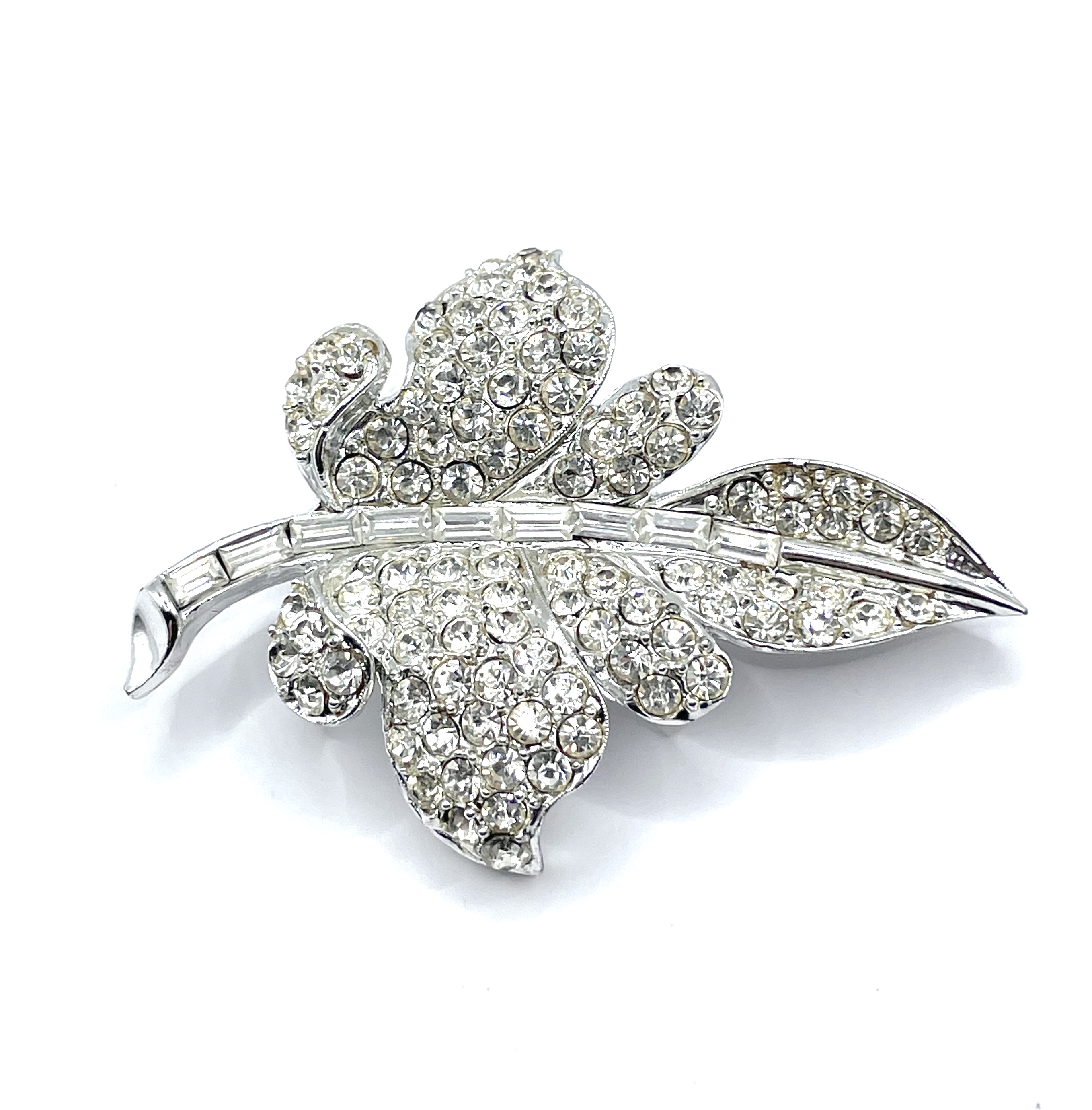 Pell rhinestone leaf brooch