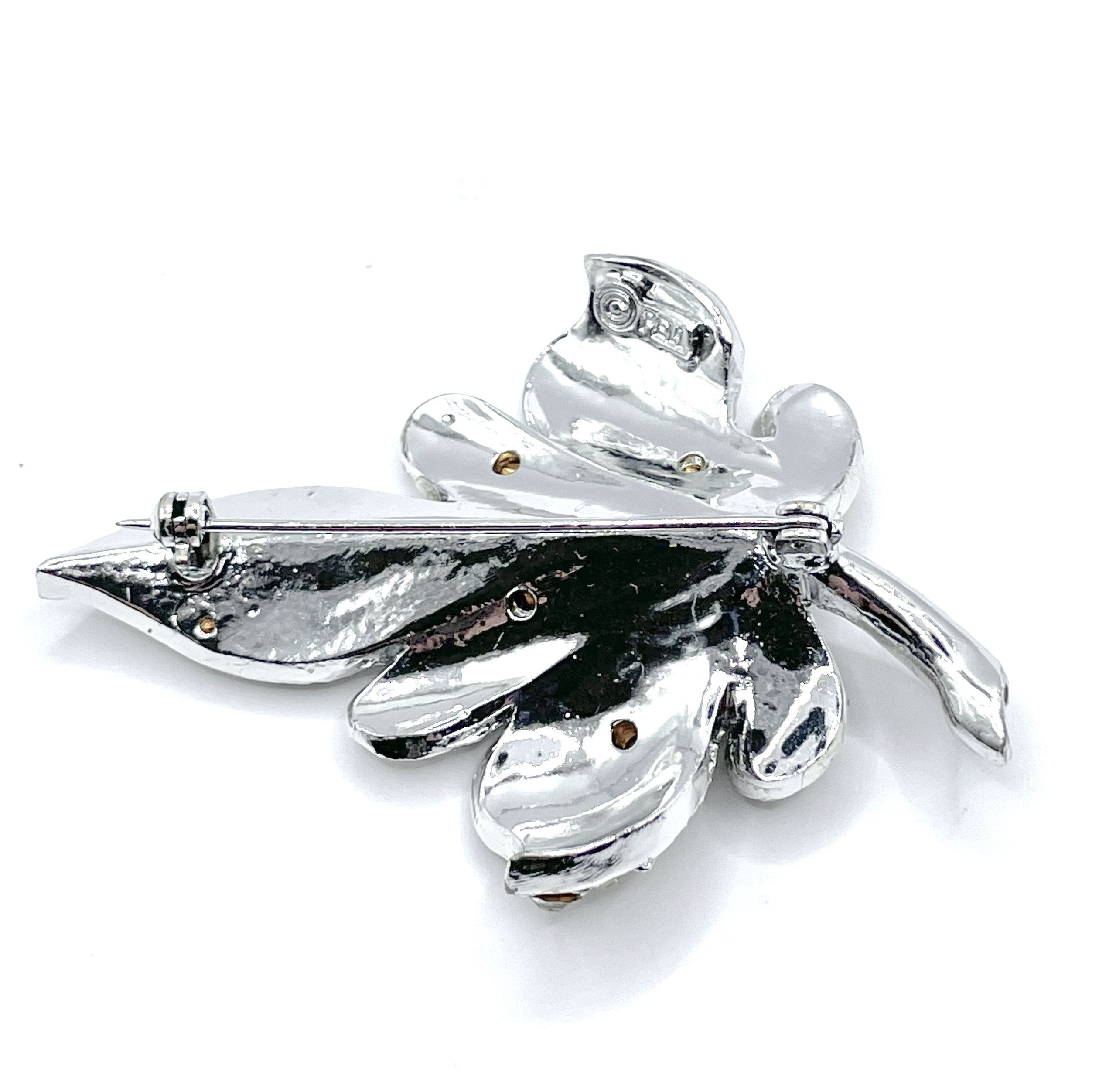 Pell rhinestone leaf brooch