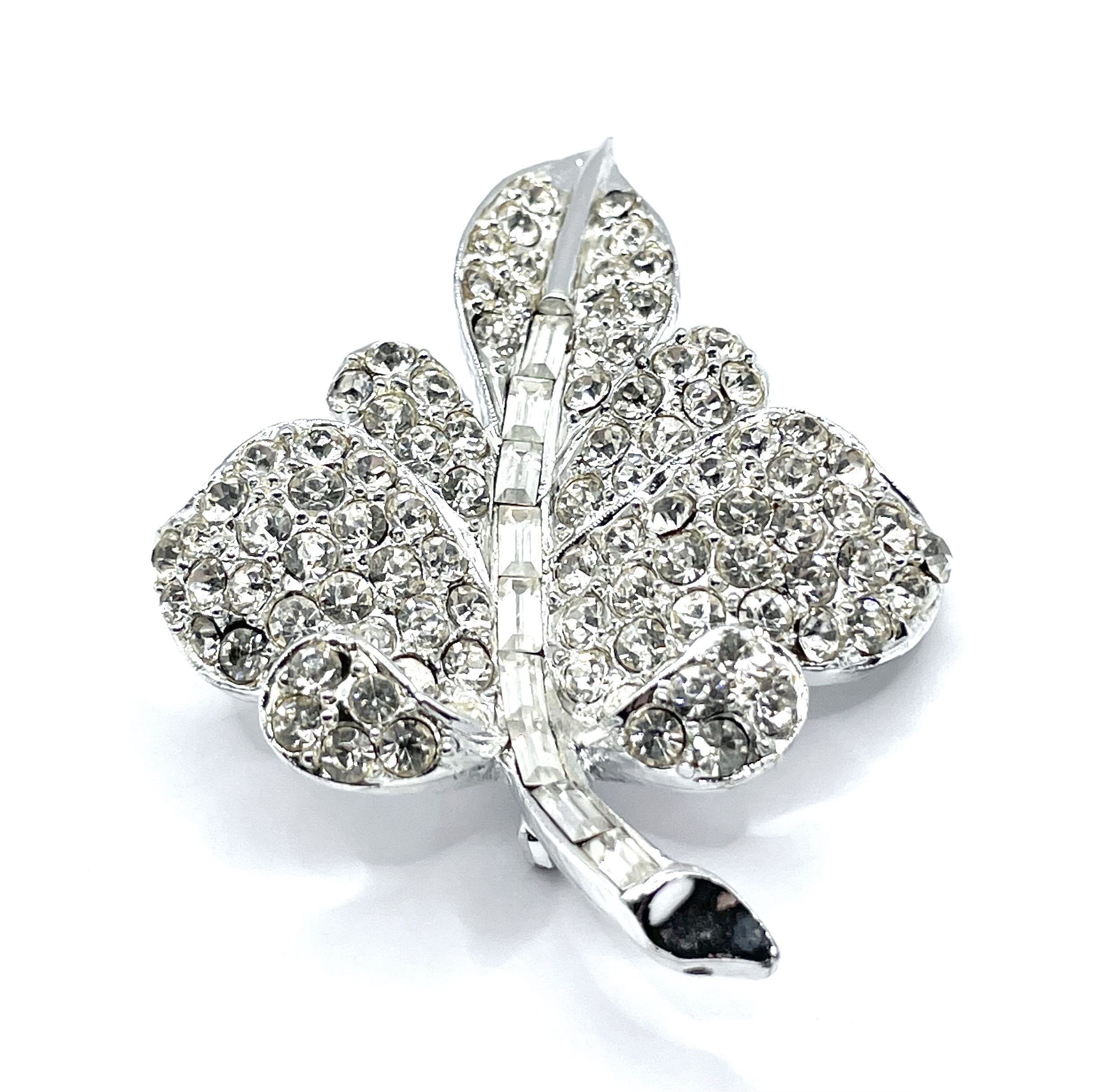 Pell rhinestone leaf brooch