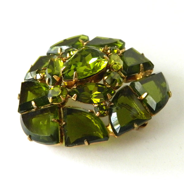 Regency rhinestone brooch