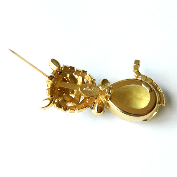 rhinestone cat broochAlice Caviness rhinestone cat brooch