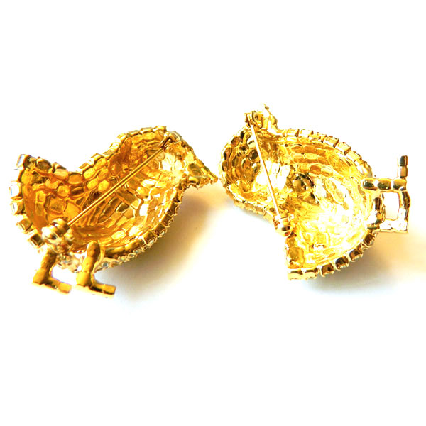 Bauer Easter brooch