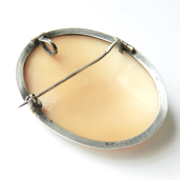 Antique cameo brooch