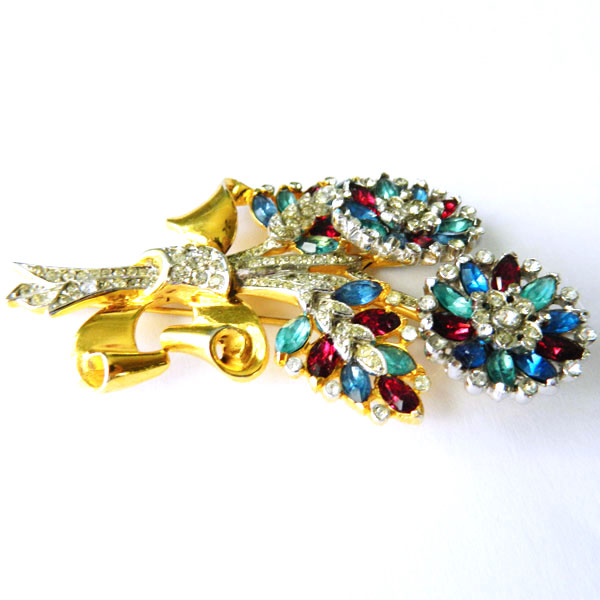 1940's Coro Craft rhinestone brooch