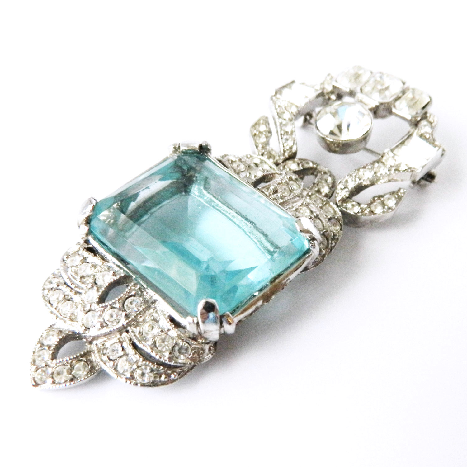 Art deco brooch