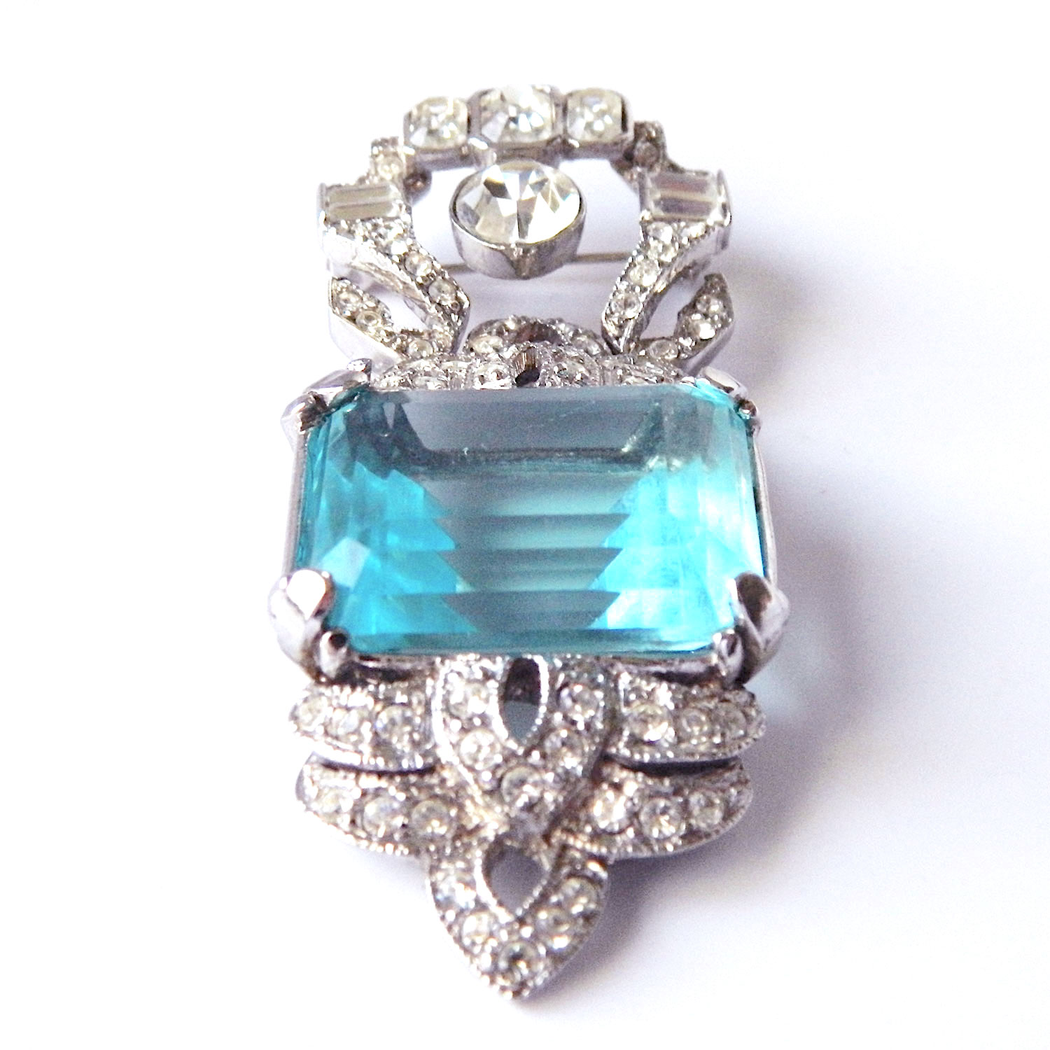 Weinberg brooch