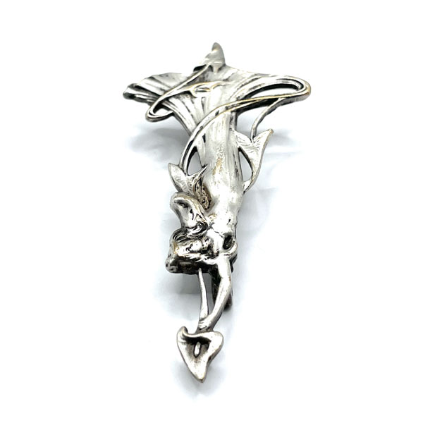 Art Nouveau brooch
