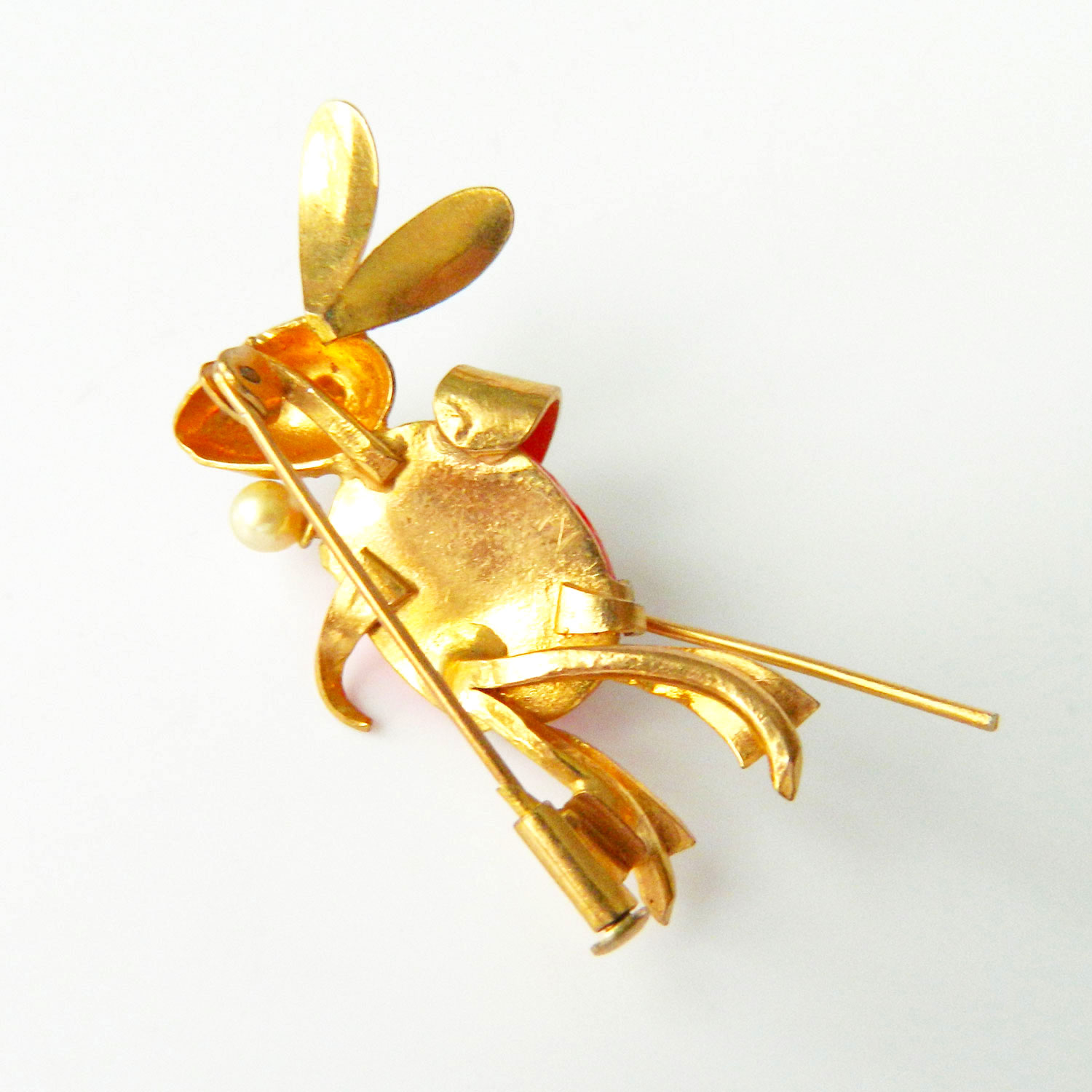Jelly belly mouse brooch