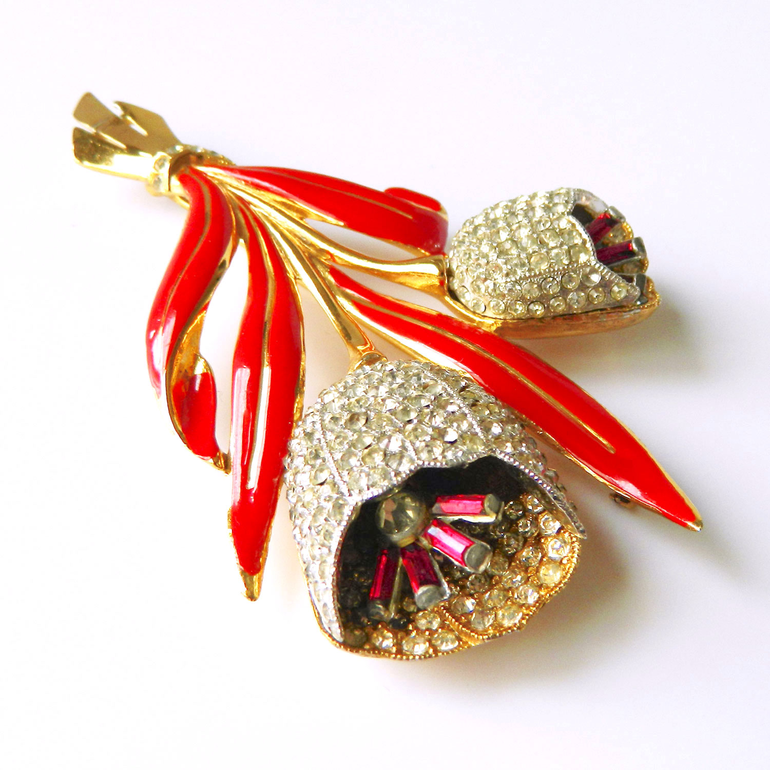 1940's Coro Craft rhinestone brooch