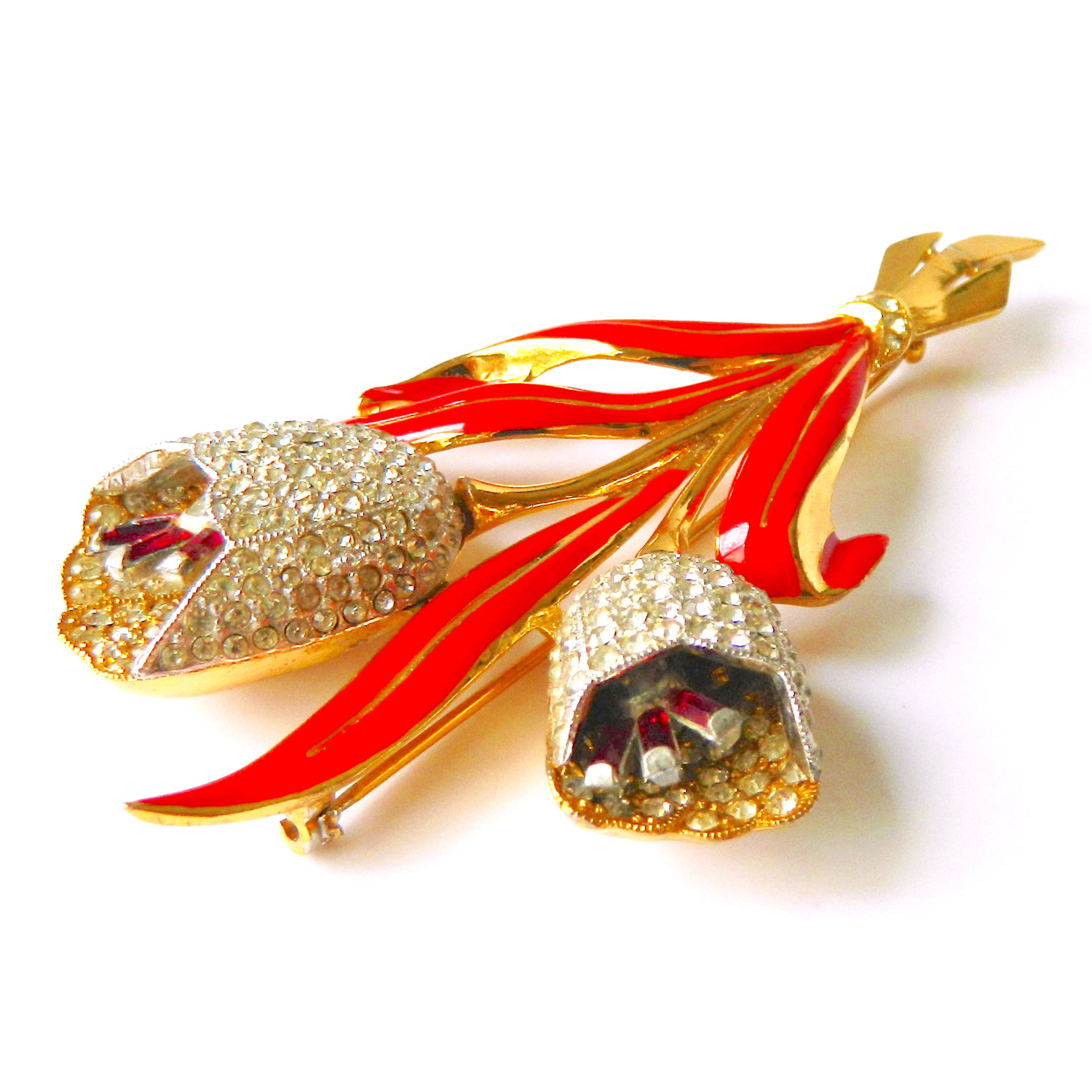 1940's Coro trembler brooch