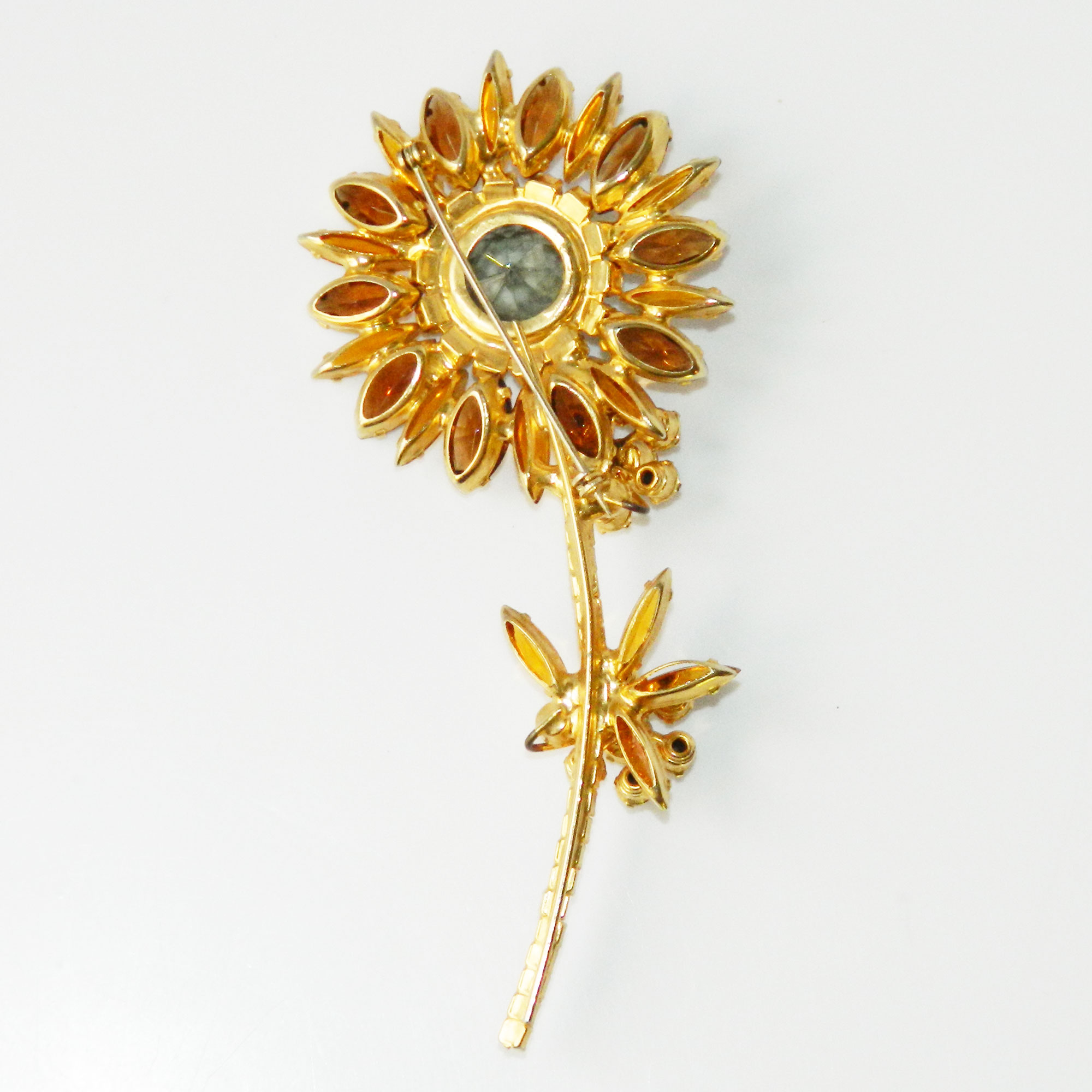 1960s Juliana rhinestone flower brooch