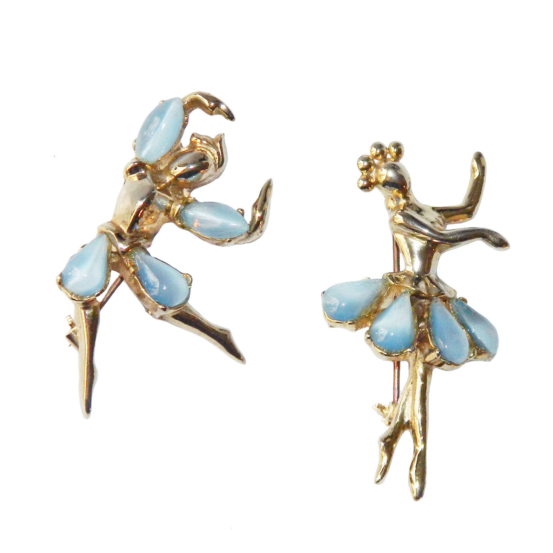 vintage Trifari brooch set