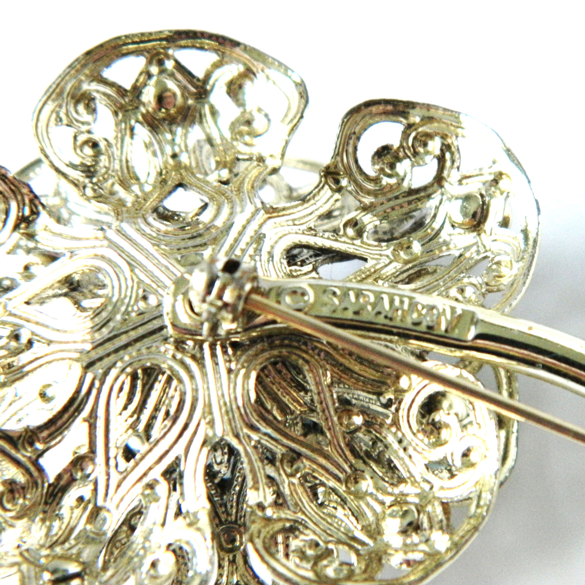 1960s Sarah Coventry flower brooch
