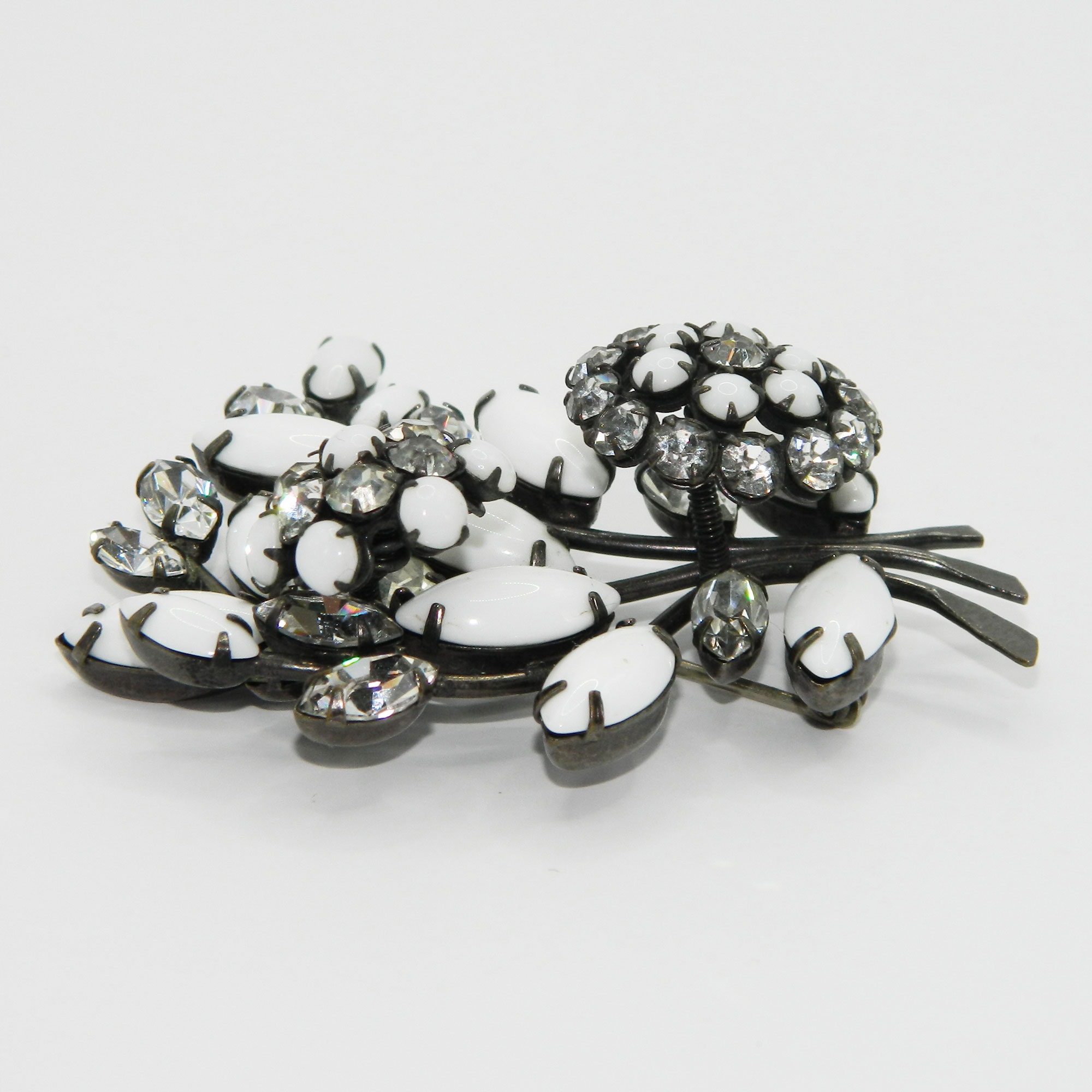 Schreiner floral rhinestone brooch