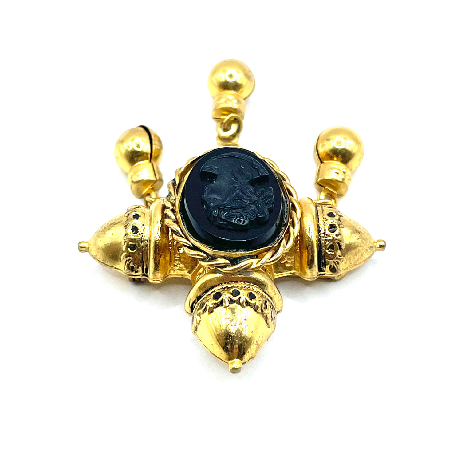 vintage cameo brooch
