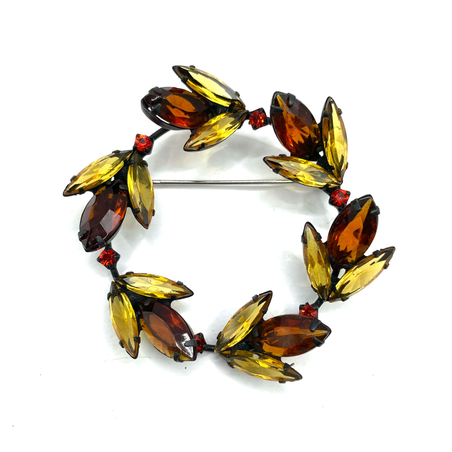 1960s Juliana rhinestone flower brooch