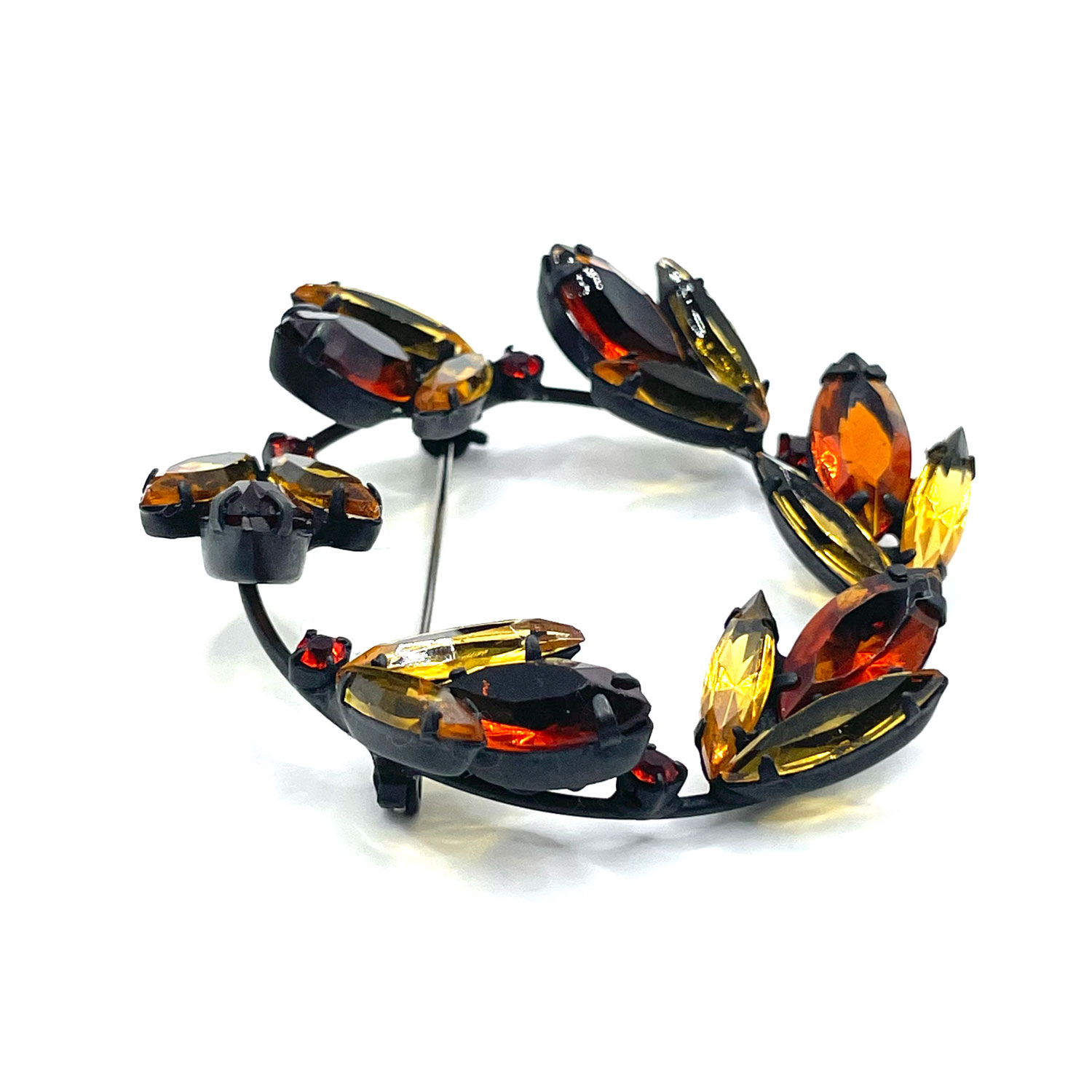 1960s Juliana rhinestone flower brooch