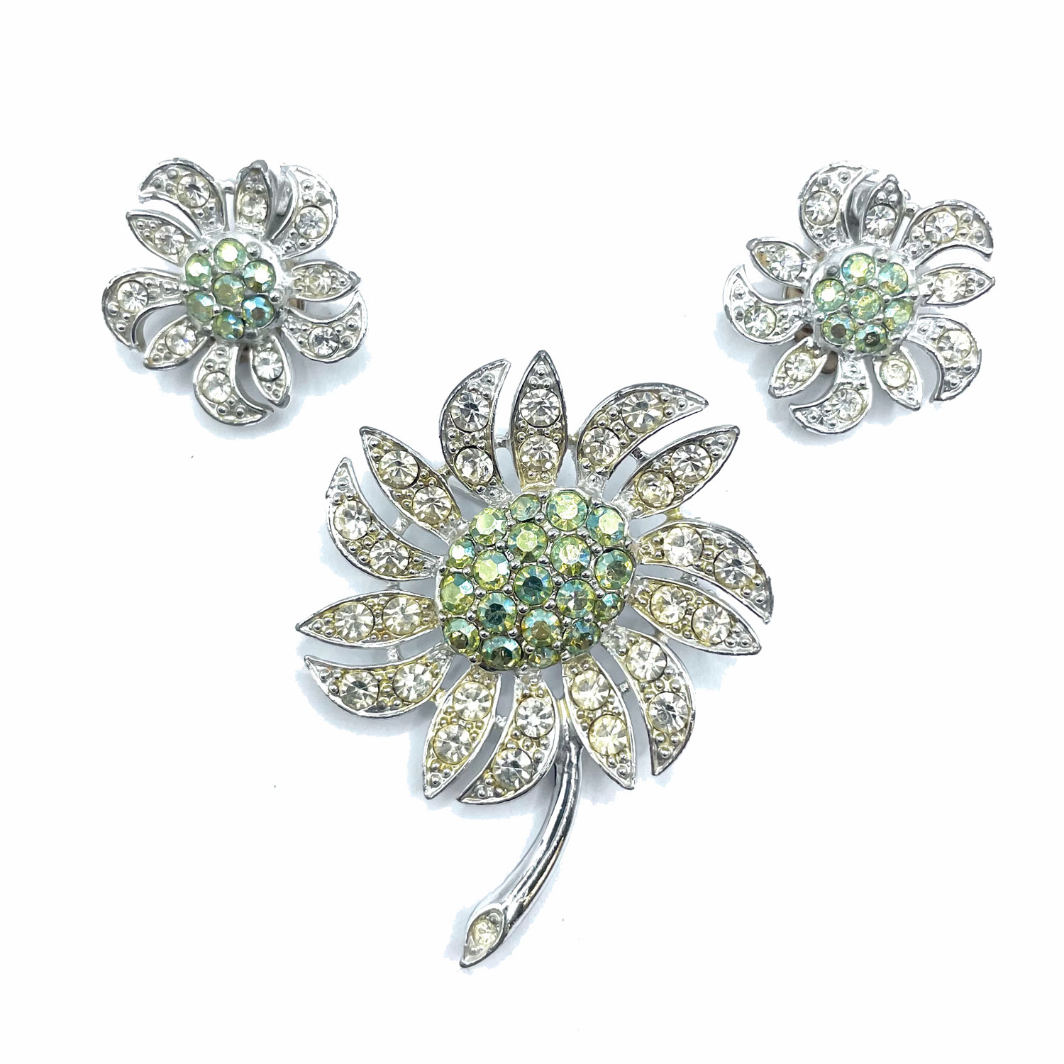 Sarah Coventry flower brooch and earrings