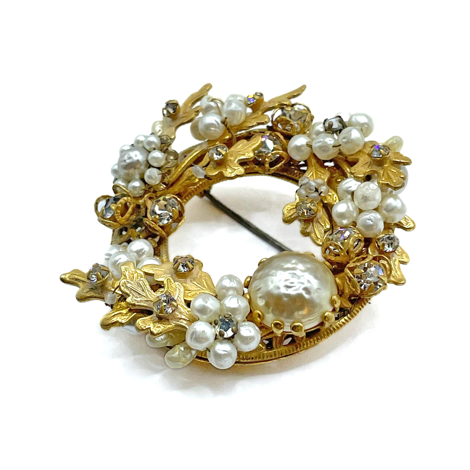 Original by Robért Wreath Brooch Pendant