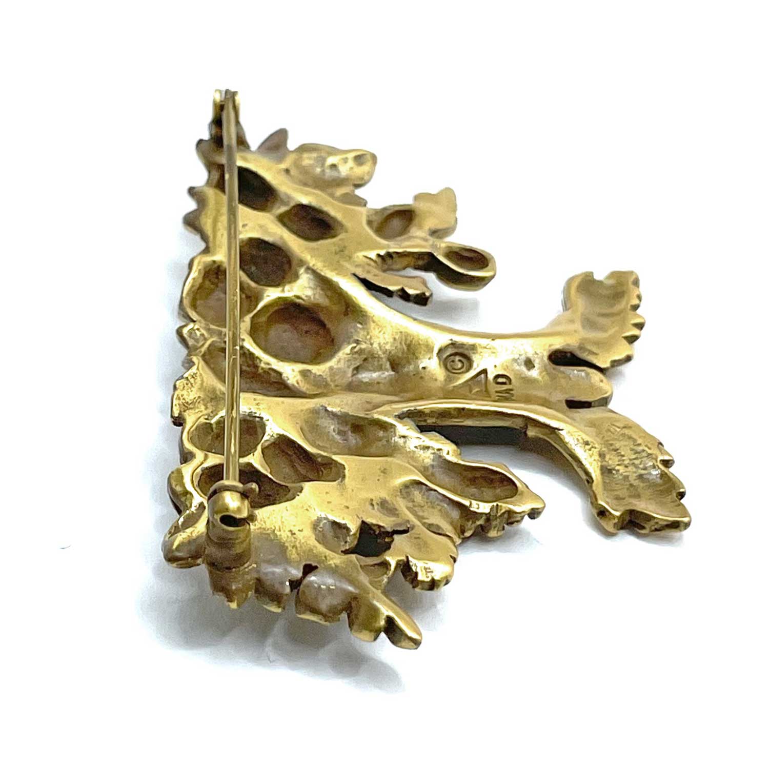Flower bouquet brooch