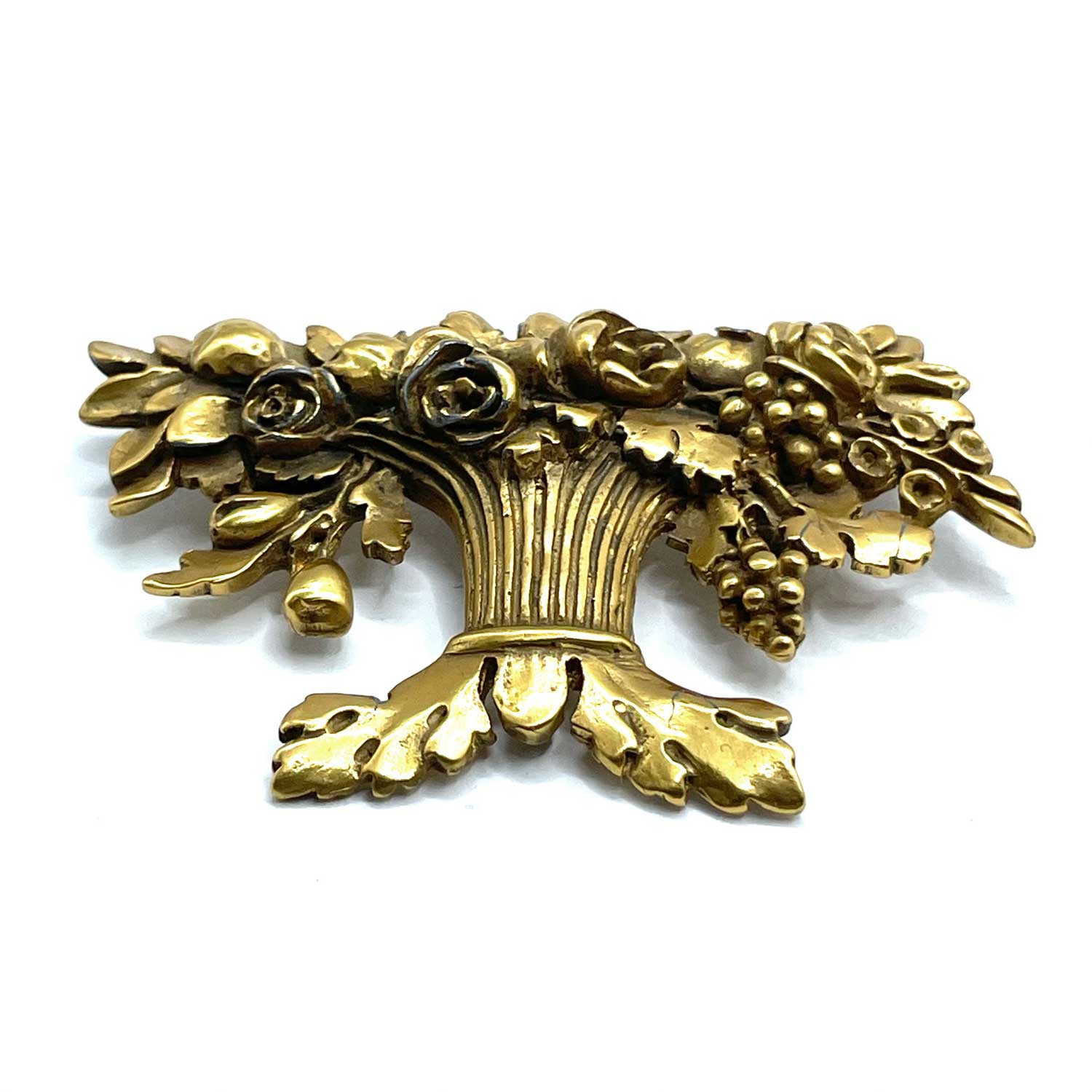 Flower bouquet brooch