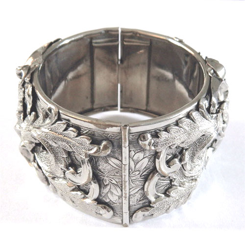 1950's Bangle Bracelet