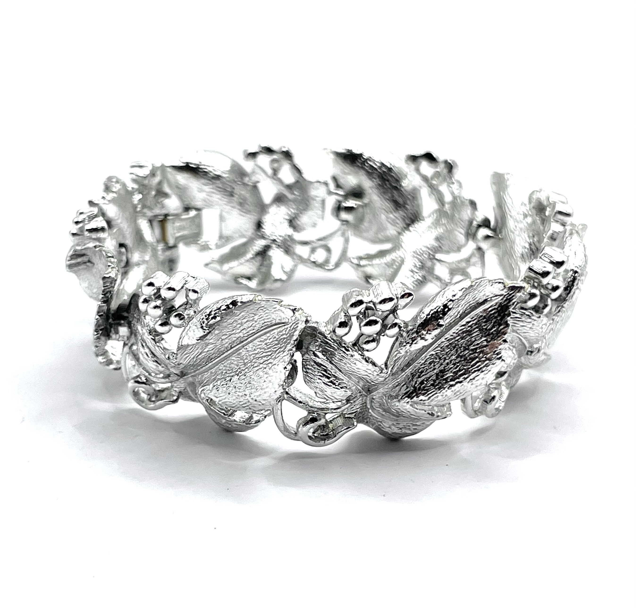 Lisner grapevine bracelet