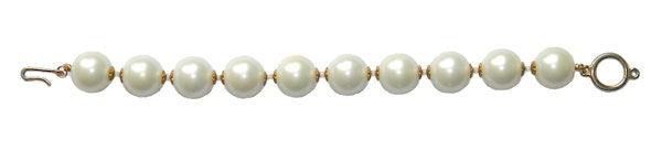 Vintage faux pearl bracelet
