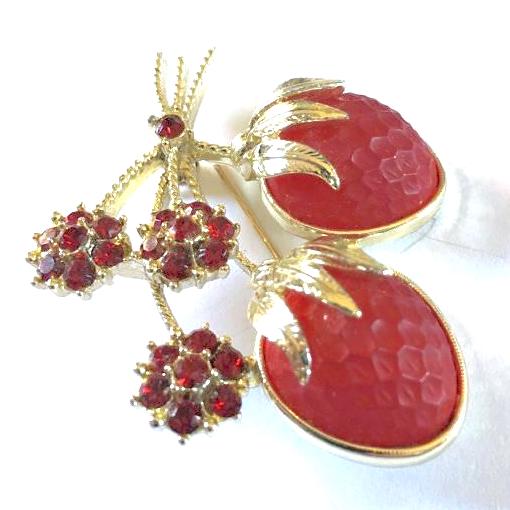 Vintage Sarah Coventry red rhinestone strawberry brooch