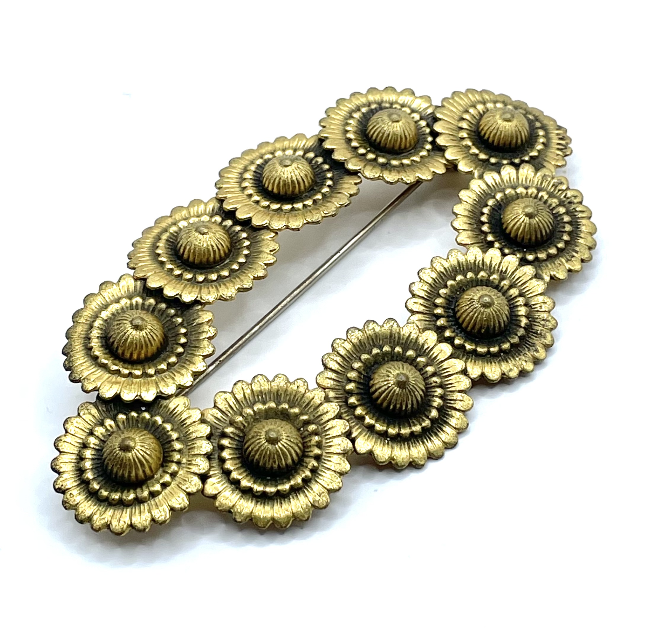 1930s floral brooch