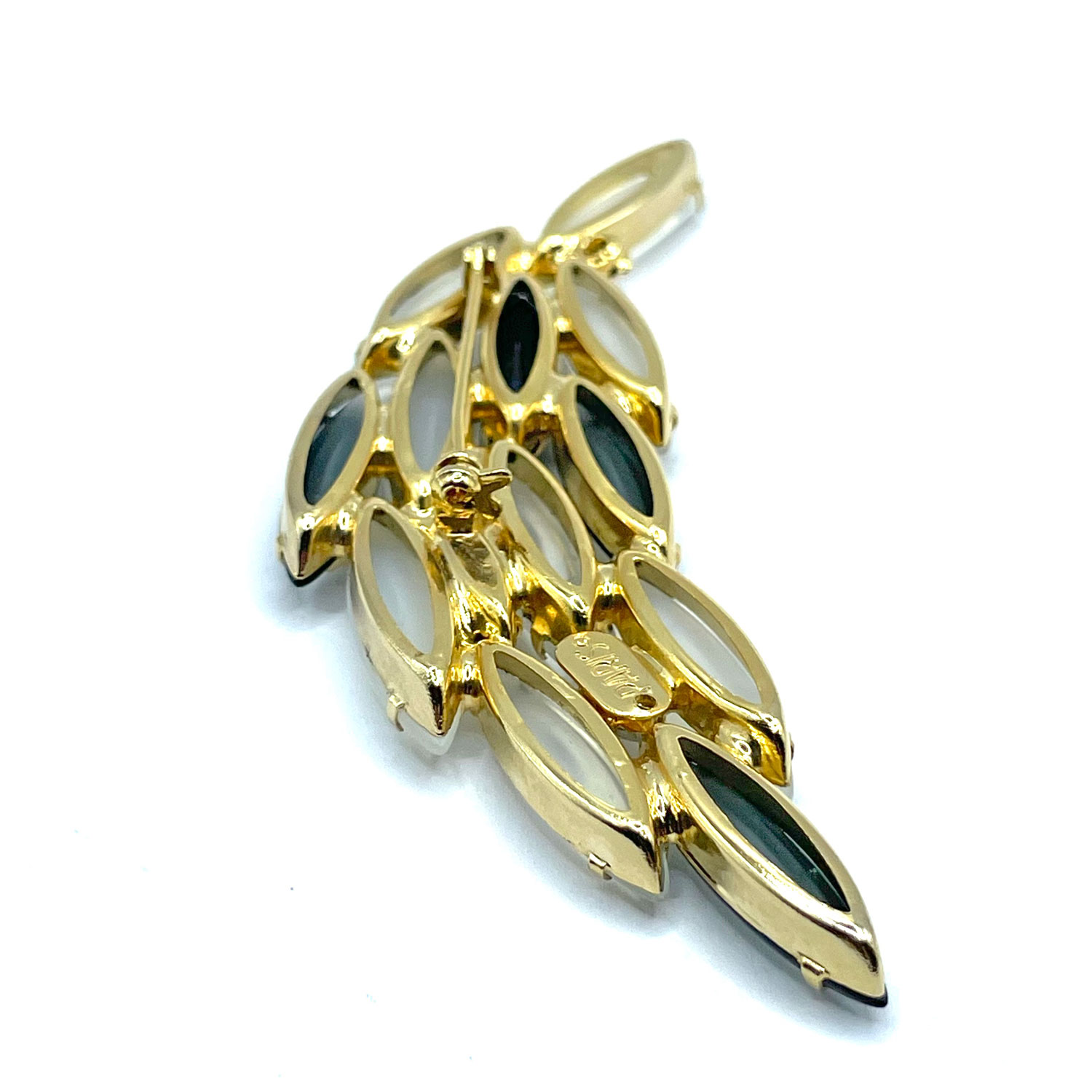 Paris cabochon brooch 