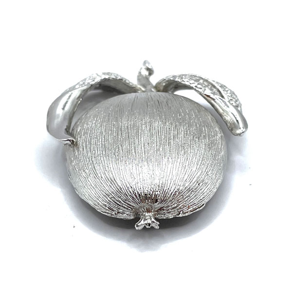 apple brooch