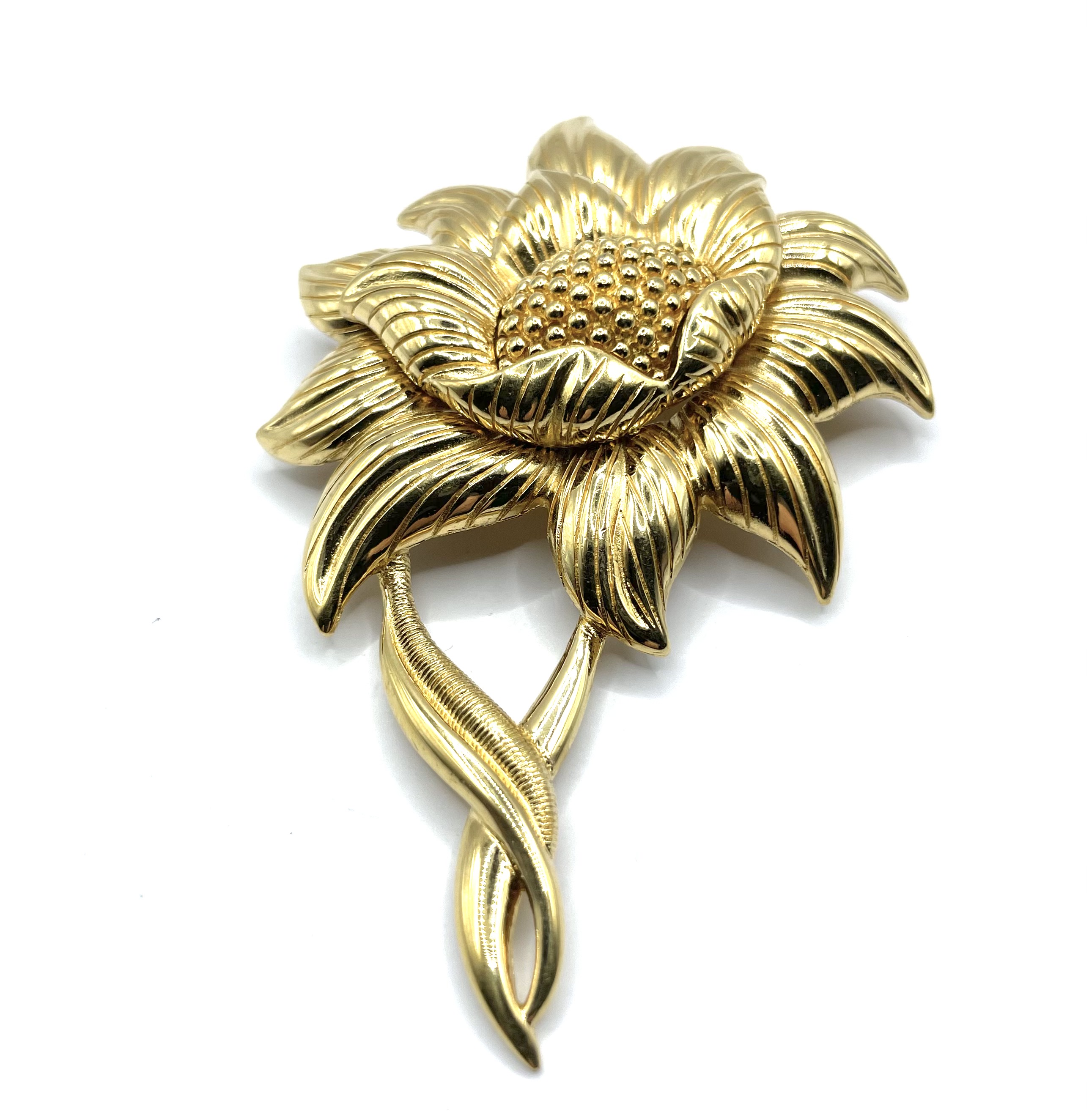 Monet flower brooch