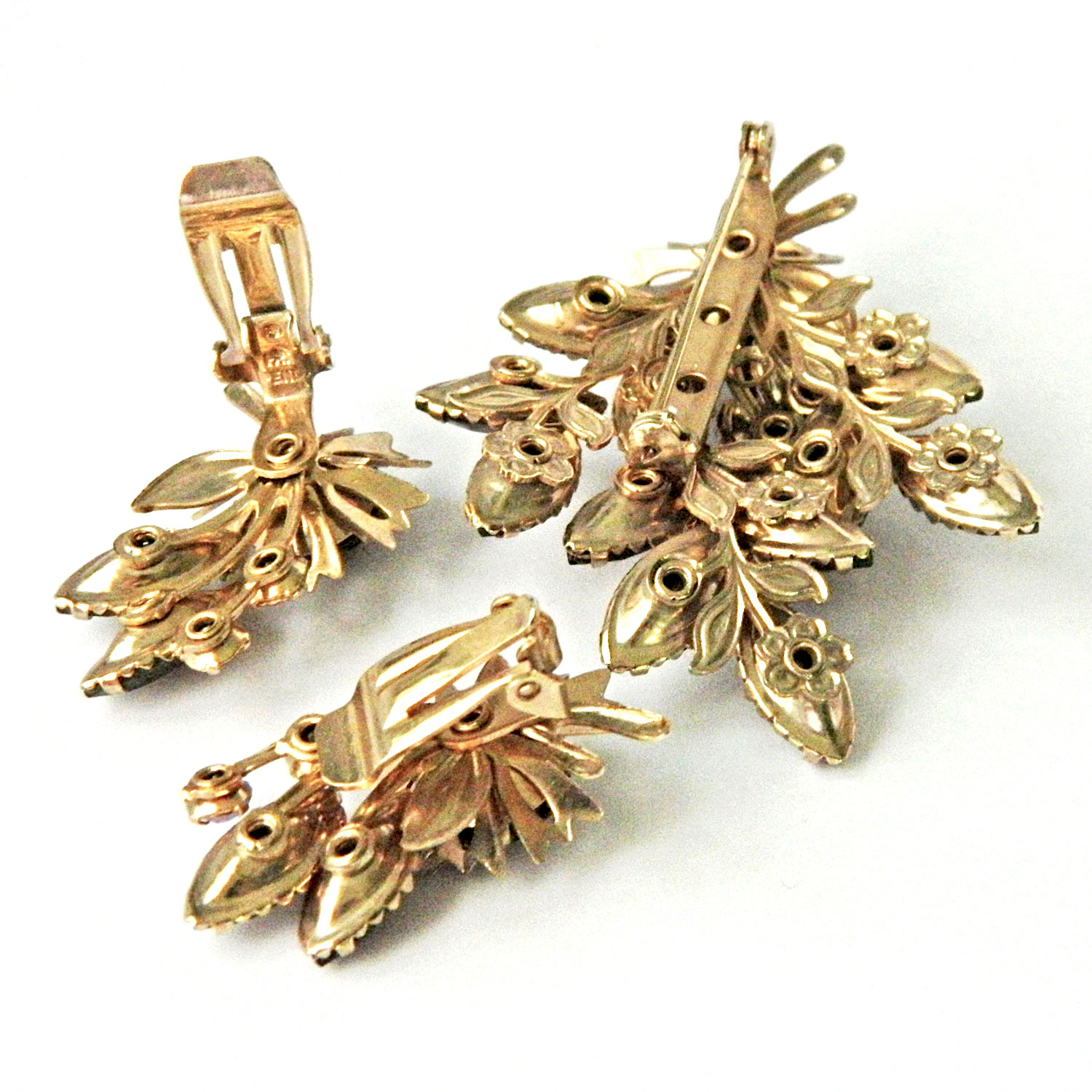 1950s rhinestone brooch set