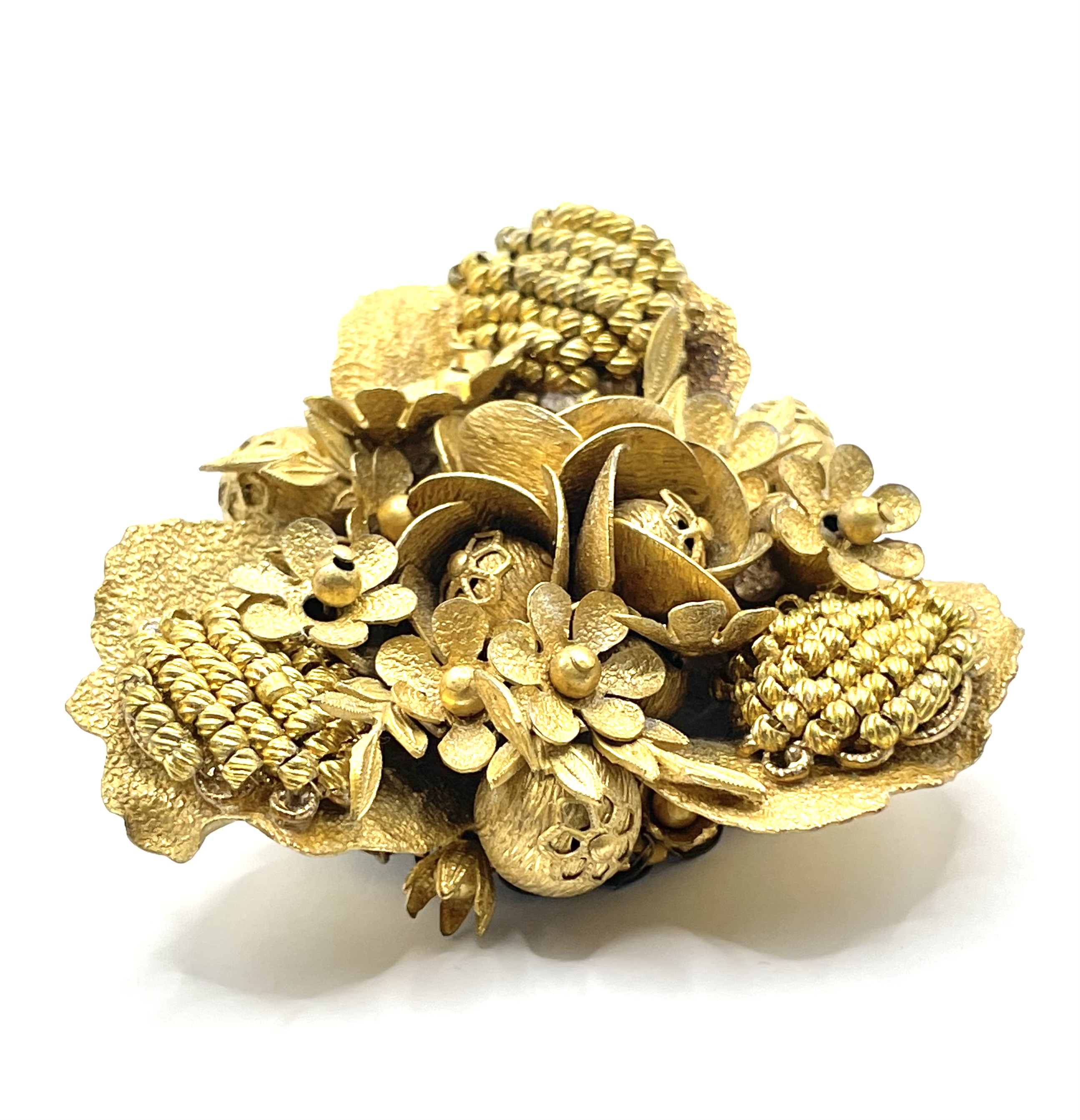 1930s floral brooch