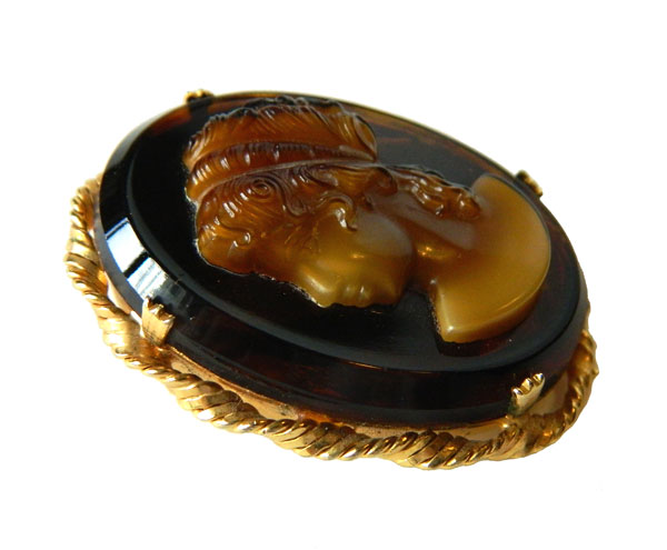 cameo brooch